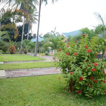 Kimere Resort Багамойо Экстерьер фото